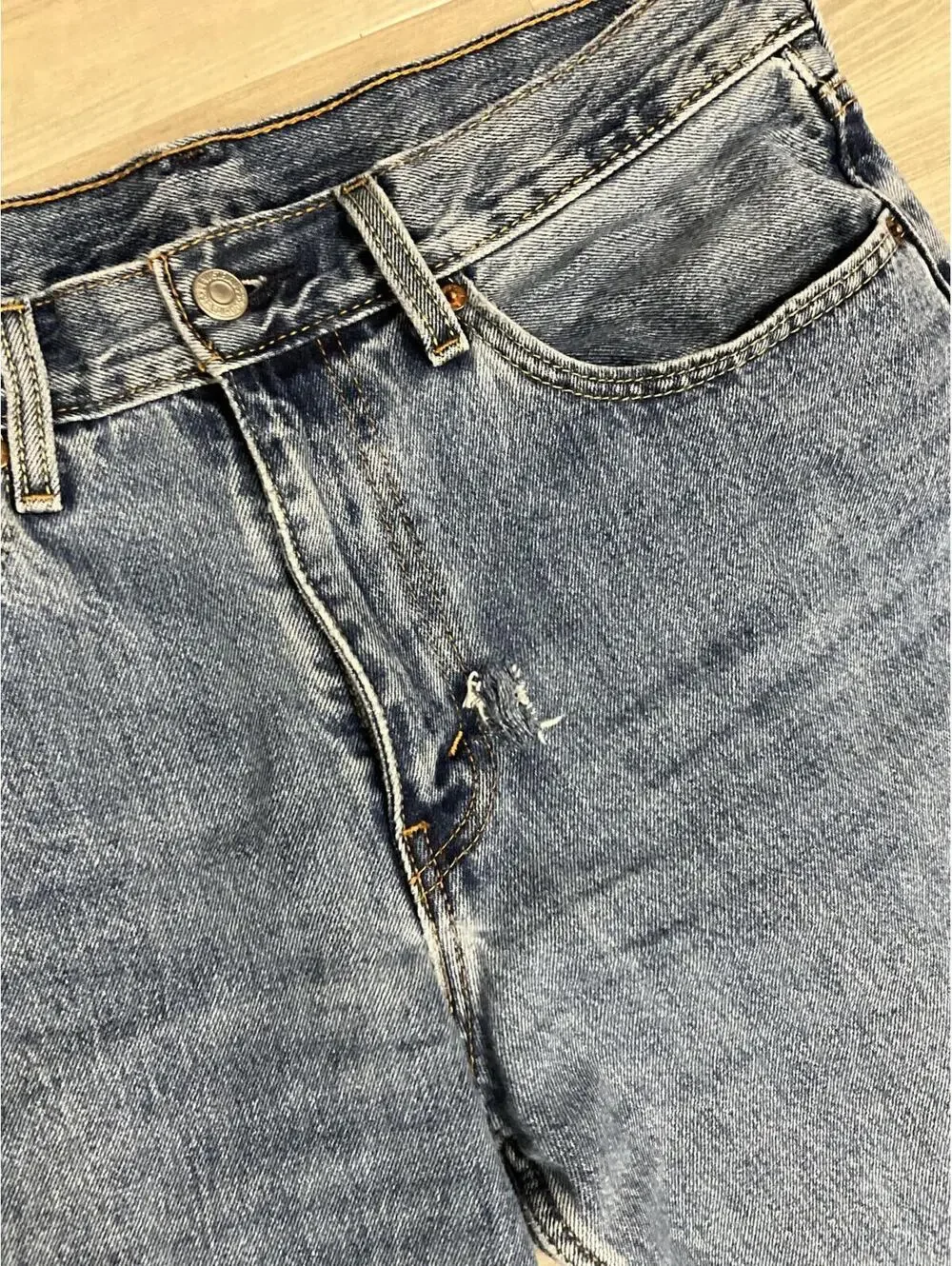 Levi’s 550 Relaxed Fit Tapered Jeans 32x36